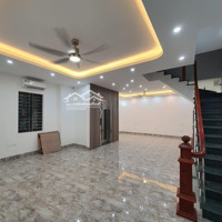 Cho Thuê Nhà Mặt Phố Trần Kim Xuyến, Trung Hoà, Q. Cầu Giấy. Giá 46 Triệu/Th
