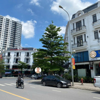Cho Thuê Shophouse Lô Góc Ngay Phố Thành Trung, Trâu Quỳ, Gia Lâm 100M2 X 4,5 Tầng, Sẵn Thang Máy