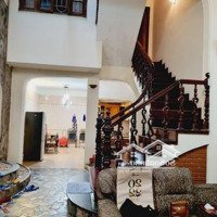 Chính Chủ Cần Bán Nhanh Căn Hộ 72M2