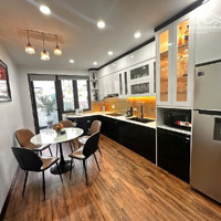 50M Ra Hồ
-Vf3 Vào Nha
-Ngõ Thông Tứ Tung
-5 Tầng Thang Máy
-Full Nội Thất
- Vô Vàn Tiện Ich-Tkc