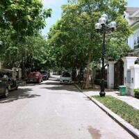 [Hot] Bán nhà Phố Cổ Linh 100m2x,MT 7m, Giá 21.8 Tỷ,KD Sầm Uất, Vỉa hè rộng.