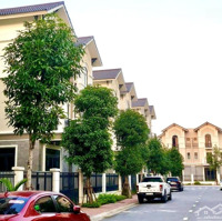Bán Nhanh Căn Biệt Thự Góc Cách Chợ Ninh Hiệp - Gia Lâm Chỉ 1,5Km