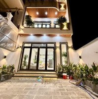 Bán Nhà Mặt Phố Cổ Loa, 10,5 Tỷ, 96M2, 5 Phòng Ngủ 4 Vệ Sinh Siêu Hot!