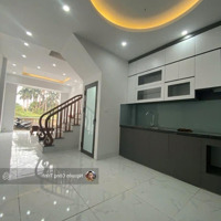 Bán Nhà Ngõ 113 Liên Mạc, Bắc Từ Liêm. Kinh Doanh Nhỏ, Ô Tô Tránh. 37M2. 4 Tầng. Giá Bán 5.850 Tỷ.