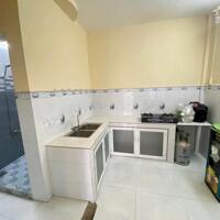 Nhà lầu Góc 2 mặt tiền - Kế bên trường Tiểu Học Nguyễn Du