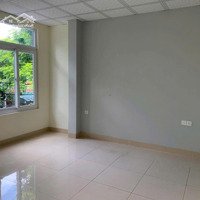 Châu Thị Vĩnh Tế, Nhà 2 Tầng Kiên Cố, Sẵn Mặt Tiền Kinh Doanh. Gần Biển Và Đh Kinh Tế