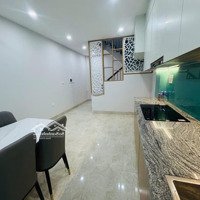 Chính Chủ Bán Nhà Riêng Xây 5 Tầng Mới Koong, Diện Tích: 30M2 Tại Phố Trạm, Long Biên, Giá Chỉ 5.9 Tỷ