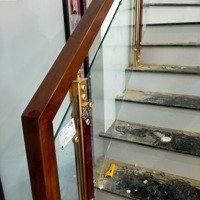 Bán Hộ Nhà Cho Cô Em Hàng Xóm . 40M 5 Tầng Giá Làm Trực Tiếp Với Chủ Ngõ 180 Tây Mỗ