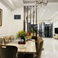 Nhà Phố Lakeview City View Công Viêndiện Tích6X20M 4 Phòng Ngủ 5 Vệ Sinhfull Nội Thất Giá Thuê 35 Triệu Liên Hệ: 0902872670
