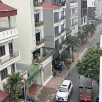 Bán Nhà Mặt Phố Lô Góc 5 Tầng Thang Máy Kinh Doanh Tại Phúc Lợi Vị Trí Đẹp Giá Tốt