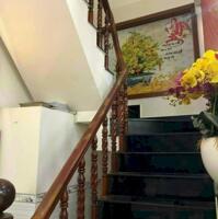 Nhà 1 lầu 1 trệt sân ô tô 2.6 tỷ/83 m2, sổ riêng, full thổ cư