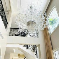 Biệt Thự Sang Trọng Phong Cách Tân Cổ Điểndiện Tíchđất 330M2 Hướng Tây Nam Ngay Kdt Phước Hải Nha Trang