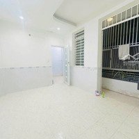 Bán Nhàhẽm Xe Hơitới Cửa Bùi Đình Tuý, P12, 26M2 + 3 Tầng Btct, 3.95 Tỉ Liên Hệ: 0705692222