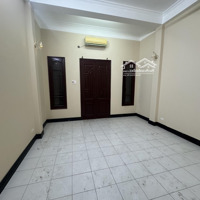 Nhà 4T Căn Góc Ngõ 61 Tôn Đức Thắng Sát Mặt Phố, Ngõ Thông Hồ Giám,Diện Tích35Mmặt Tiền3,9M Nhỉnh 9Tỷ