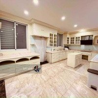Hạ Giá Bán 8 Tỷ Bán Gấp Góc 2 Mặt Tiền, Hoàng Hoa Thám Bình Thạnh (8.3X22M) Giá Bán 24.5 Tỷ