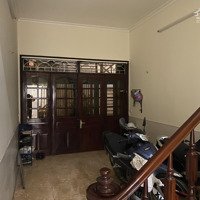 Nhà Riêng 3,5 Tầng. Chủ Nhà Ở Tầng 3, Cho Thuê Tầng 1,2
