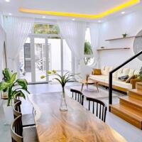 HẠ 200TR...CHÍNH CHỦ BÁN CĂN 2 LẦU SHR GẦN KHU DU LỊCH BỬU LONG