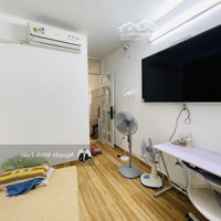 Bán Nhà Lê Văn Sỹ , P12 , Quận 3 - 40M2 , 4 Tầng, 7 Phòng Ngủ 7 Vệ Sinh Hẻm An Ninh , Cáchhẽm Xe Hơi10M (Ntd)