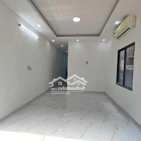 Bán Nhàhẽm Xe Hơingay Hoàng Diệu 2 - 93M2, Rộng Thoáng, Giá Cực Tốt