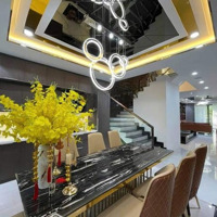 Biệt Thư 110M2 Ngay Quận Thủ Đức 5 Tầng Nội Thất Xịn Sò 0902.39.4299 Ân