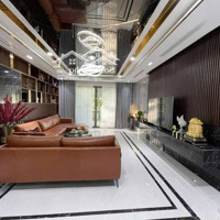 Biệt Thư 110M2 Ngay Quận Thủ Đức 5 Tầng Nội Thất Xịn Sò 0902.39.4299 Ân