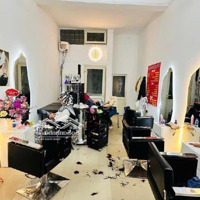 Cực Vip 8,8 Tỷ Cho Lô Góc 3 Mặt Thoáng, Mặt Phố Đốc Ngữ, Bđ Kinh Doanh Tuyệt Vời -Diện Tích33M2 4 Tầng