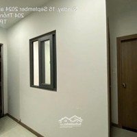 Cho Thuê Giá Rẻ, 2 Phòng Ngủ Có Rèm, Giàn Phơi, 6 Triệu, Cọc 1Th. Xem Nhà: 0978272427 - Có Zalo