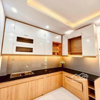 Cho Thuê Nhà Đường Nguyễn Đình Chính Phú Nhuận