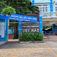 Xe hơi đỗ cổng Nguyễn Phúc chu, 27m2 chỉ 2 tỷ 6, vuông vức