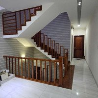 Cho Thuê Nhà 3 Tầng Mặt Tiền Lê Quang Đạo Trục Chính Kinh Doanh Sầm Uất