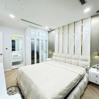 Cho Thuê Căn Hộ 2 Phòng Ngủtại Park Legend - Đường Hoàng Văn Thụ Tb. Giá: 13,5 Triệu 65M2
