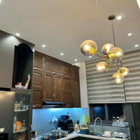 Cần Cho Thuê Nhà Mặt Tiền Quận 10 3 Lầu St Mới Đẹp Lung Linh Bắc Hải Khu Kinh Doanh Sầm Uất