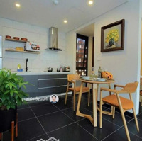 Cho Thuê Căn Hộ Vip Full Nội Thất Xịn- Phố Kim Mã- Ba Đình- Ban Công Rộng- 11 Triệu/Tháng