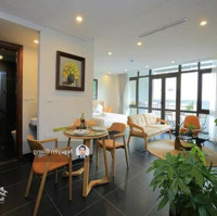 Cho Thuê Căn Hộ Vip Full Nội Thất Xịn- Phố Kim Mã- Ba Đình- Ban Công Rộng- 11 Triệu/Tháng