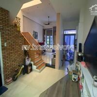 Cho thuê nhà Thảo Điền, Thủ Đức, 2 tầng, 88m2 đất, nhà đẹp full nt