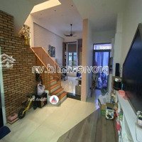 Cho Thuê Nhà Thảo Điền, Thủ Đức, 2 Tầng, 88M2 Đất, Nhà Đẹp Full Nt