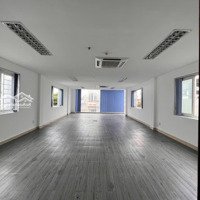 Cho Thuê Văn Phòng Tại Phố Hoàng Cầu Giá Thuê 8 Triệu Diện Tích 50M2 Ngay Mặt Đường
