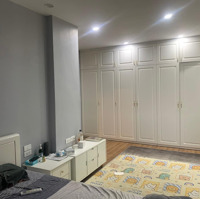 Siêu Phẩm! Mặt Phố Trần Quốc Hoàn, 73M2X8T, Thang Máy, Lô Góc 3 Thoáng, Nhỉnh 32 Tỷ