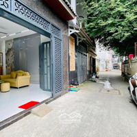 Bán Nhàhẽm Xe Hơi1 Trục Có Pn Dưới Trệt, 1 Tầng 3 Phòng Ngủ 2 Vệ Sinhfull Nội Thất Đường Số 4 P16 Gv
