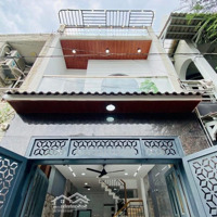 Bán Nhàhẽm Xe Hơi1 Trục Có Pn Dưới Trệt, 1 Tầng 3 Phòng Ngủ 2 Vệ Sinhfull Nội Thất Đường Số 4 P16 Gv