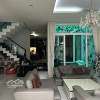 Cho Thuê Biệt Thự Khu Vip K300, Phường 12_ 8X18M_ 1 Trệt 3 Lầu. Gara Ô Tô. Full Máy Lạnh. Giá 40 Triệu