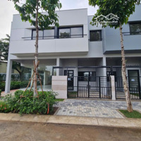 Kinh Doanh Thua Lỗ Nên Gấp Để Trả Nợ Ngân Hàng, Nhà Ngay Trung Tâm Bình Chuẩn, Shr, Đường 6M