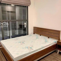 Cho Thuê Căn Hộ Tại Vinhomes Symphony. Thiết Kế: 2 Phòng Ngủ 1 Vệ Sinh Diện Tích: 55M2 Nội Thất: Full Đồ