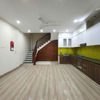 Nhà Đẹp Nguyễn Ngọc Vũ 50M2 - 5 Tầng. Gần Phố
