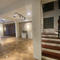 Cho Thuê Tòa Nhà Ngõ 397 Phạm Văn Đồng.diện Tích150M*7T*Mt 7M, 12 Phòng. Giá 55 Triệu/Th