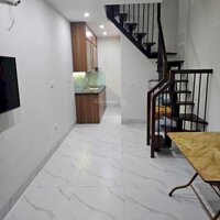 Nhà mặt đất, giá chung cư: Chỉ 4.15 tỷ nhà Khương Hạ 4 tầng 27m2 5m ra ô tô, đủ nội thất ở sướng
