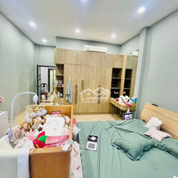 Ngộp Bank Bán Gấp, Nhà 4 Tầng , 70M2 ( 4.5X16), Nhà Đẹp Vuông Vức, Khu Sân Bay Chỉ 12 Tỷ Xx