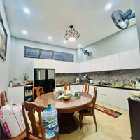 Ngộp Bank Bán Gấp, Nhà 4 Tầng , 70M2 ( 4.5X16), Nhà Đẹp Vuông Vức, Khu Sân Bay Chỉ 12 Tỷ Xx