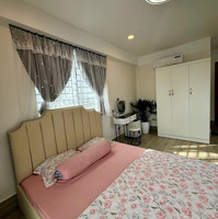Căn Hộ Dịch Vụ , Phường Tân Kiểng . 1 Trệt 1 Lửng 4 Lầu . 11Phòng Thu Nhập 70 Triệu 1Tháng