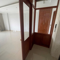 Cho Thuê Nhà Mặt Phố Trần Khát Chân, Nhà Mới Đẹp, Vỉa Hè Siêu Rộng. Giá Bán 75 Triệu/Th